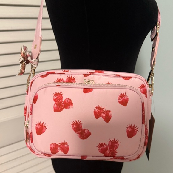 MADDEN GIRL NWT Strawberry Print Crossbody Bag! Free Bag Chain on me 😍 - Picture 1 of 8